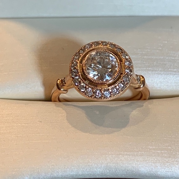 Vintage-Inspired Rose Gold Bezel-Set Diamond Ring - Picture 2 of 8